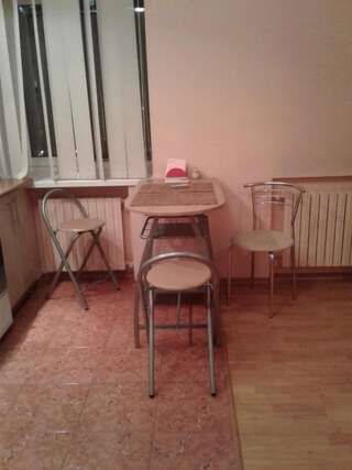 Апартаменты Красивые студии в центре рядом Менора, Мост-Сити, Пассаж Днепр Номер-студио с балконом-15